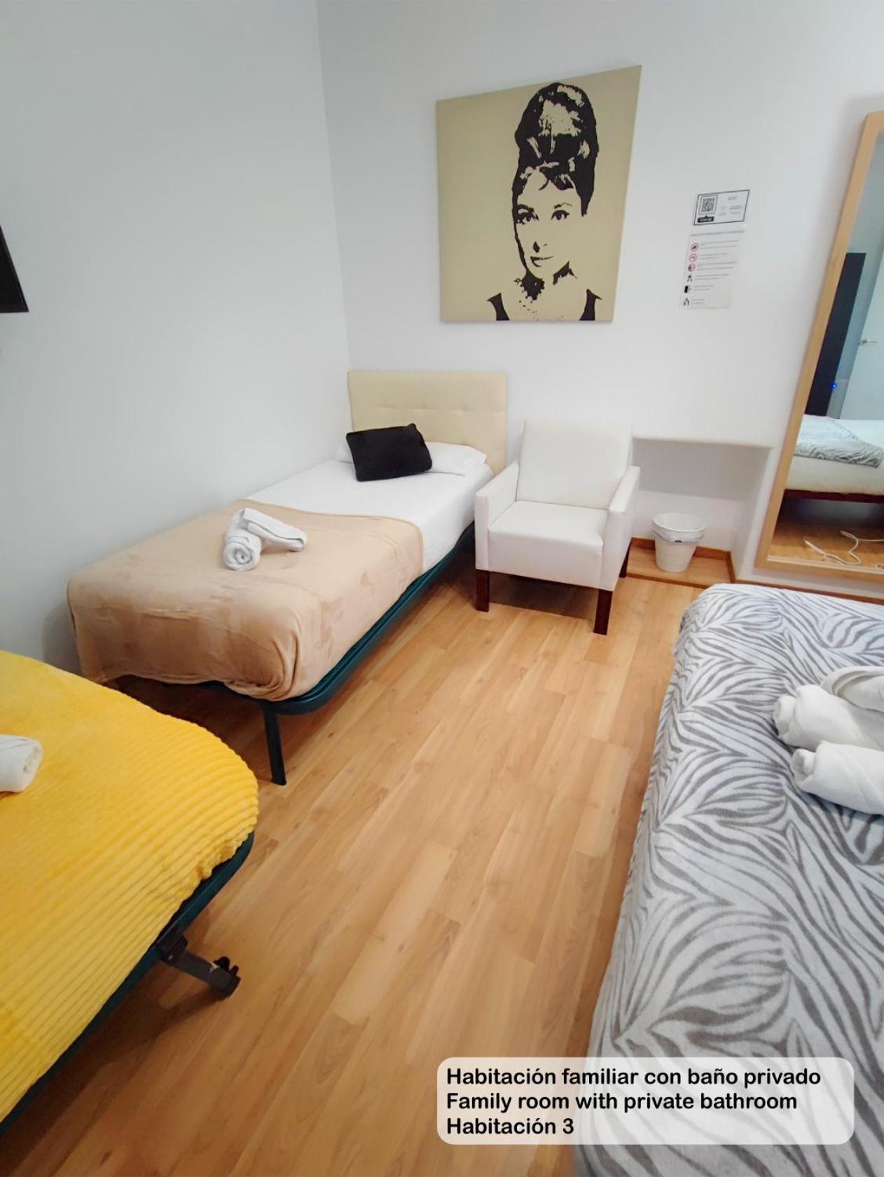 Madrid Centro Rooms Екстер'єр фото